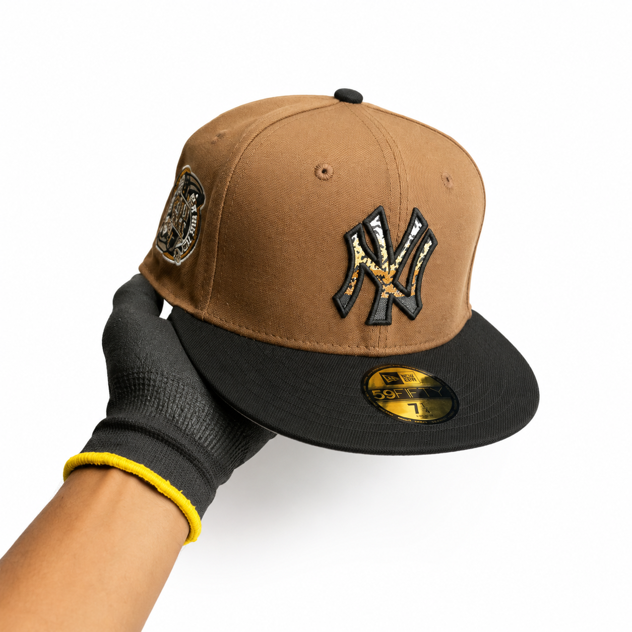 Caps